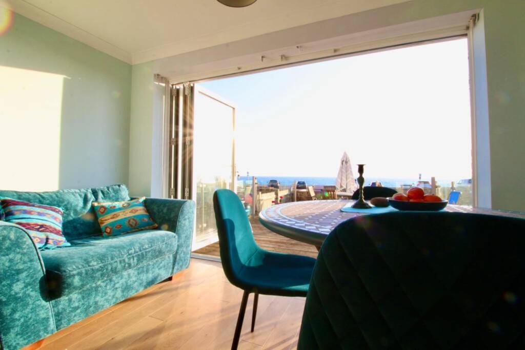 Serenity "Your Calm Seafront Retreat" By Air Premier ซีฟอร์ด ภายนอก รูปภาพ